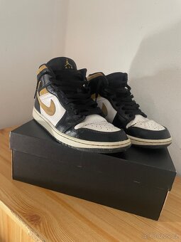 Jordan 1 mid Pollen - 2
