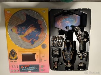 Hot toys - 2
