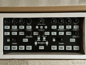 DJ Tech CTRL kontroler - 2