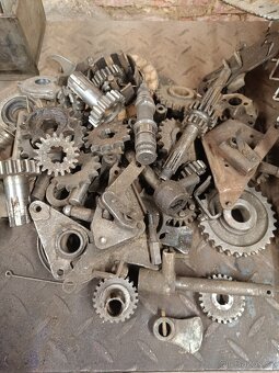 Díly Jawa 250 - 2