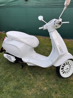 Vespa sprint 125 justin bieber - 2
