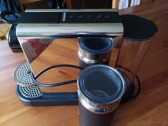 kávovar na kapsle Nespresso de longi - 2
