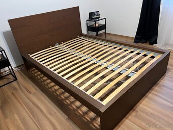 Postel MALM IKEA 140x200cm - 2