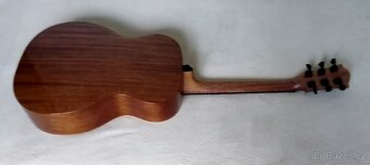 Predam gitaru LAG Tramontane T88A. - 2