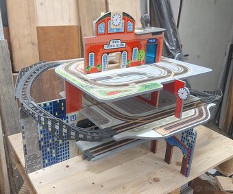 Dřevěné nádraží - 2