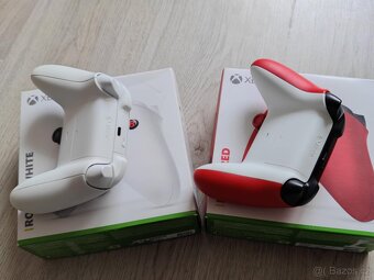 Xbox Wireless Controller - jako nové - 2