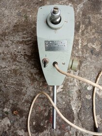 ELEKTROMOTOR starsi ,nepouzity,,,, el.prevodovka - 2