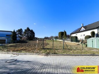 Moravany, pozemky pro bydlení, 1.711 m2, sítě - pozemek - 2