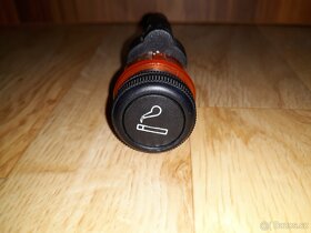 Prodám zásuvku se zapalovačem 12V - 2