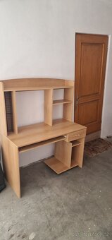 Prodej psacího stolu, možno i stůl k PC - 2