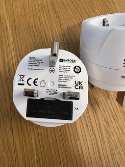 Adaptér zásuvky UK velká Británie - 2
