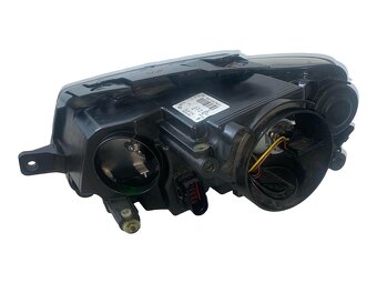 Pravý halogen světlo 3C0941006J VW Passat B6 r.v. 2007 - 2