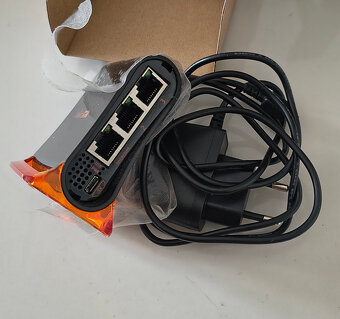 mikrotik routerboard hAP mini - 2