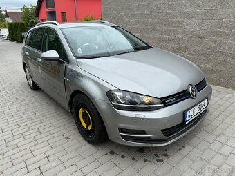 VW Golf Variant VII. 1.6 tdi 81kw 7/2015 Koupeno ČR / 1 maj - 2