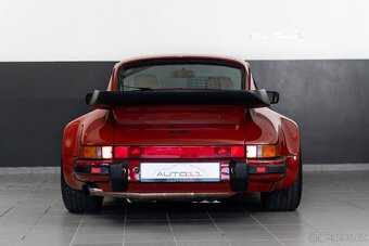 Porsche 911 930 Turbo - 2