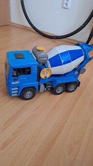 Bruder auta - 2