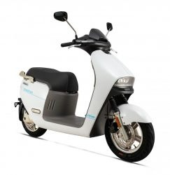 ELEKTROSKÚTR BLUESHARK R1 45KM - Poslední kusy - 2