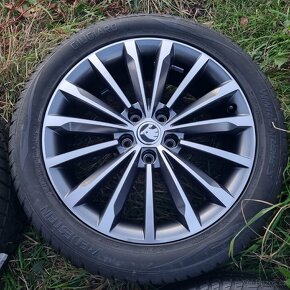 Karoq sada R18 Trinity antracit - 2