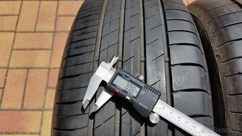 Letní pneumatiky GoodYear 215/60 R16 r.2022 2x7 a 2x6mm - 2
