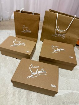 Christian Louboutin krabice a tašky - 2