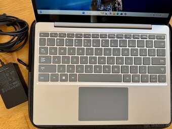 Microsoft Surface Laptop Go 3, obal, záruka - 2