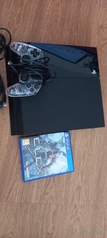 Playstation 4 - 2