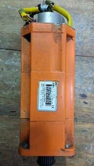 Motor ABB 3HAC17346-1 na robota - 2