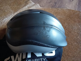 Dětská jezdecká přilba pro dívku - 2