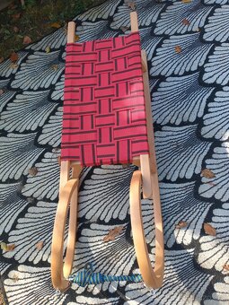 Sáně dřevěné s nepromokavým sedákem - 2