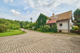 Prodej podkrovního bytu 4+1 s garáží - 2