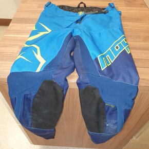MX - kalhoty 26-10, Dres L-9/10, Rukavice L - 2