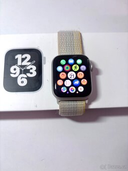 Apple watch SE 2.generace 40mm - 90% baterie - 2