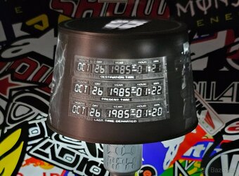 Back to the future // Návrat do budoucnosti - 2