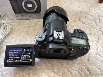 Canon 70D tělo + battery grip (+objektiv) - 2
