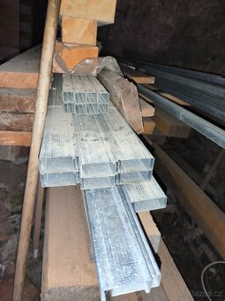 Sádrokarton s příslušenstvím - 2