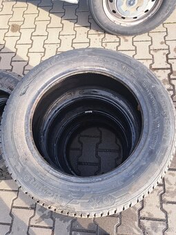 Celoroční pneu 185/60 R15 - 2