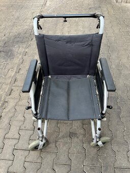 Invalidní křeslo - 2