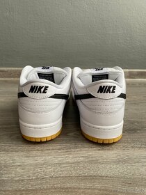 Nike Dunk Low SB White Gum - 2