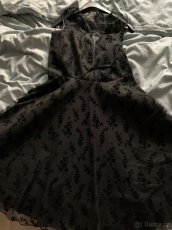 Tylové černé šaty s výšivkami vel. XL - 2