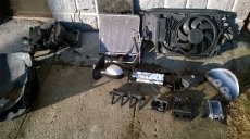 Prodám náhradní díly na Peugeot 206 1.4i - 2
