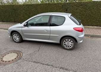 Peugeot 206 1,4 HDi nová stk malá spotřeba nafta - 2