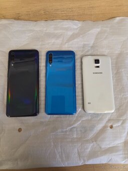 Samsung Galaxy A70, A50 a S5 - 2