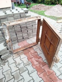 Litinový poklop - 2