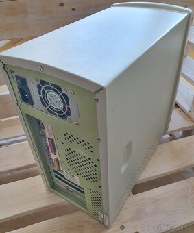 Pro sběratele PC socket 370 (rok 1999) - 2