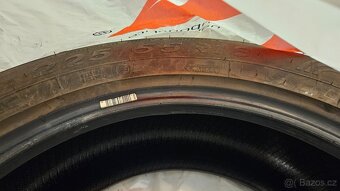 Prodám letní pneu GoodYear Efficient Grip Perf 225/55 R18 - 2