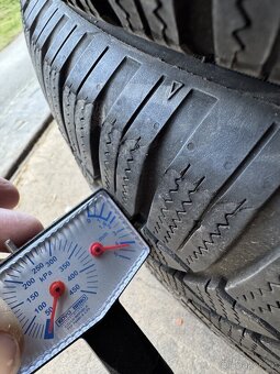 Zimni pneu 2ks - Bridgestone BLIZZAK LM005 225/55/17 - 2