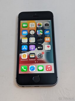 iPhone SE 32gb black. Baterie 97%. Záruka 6 měsíců. - 2
