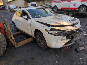 Mazda 3 CR dokłady - 2