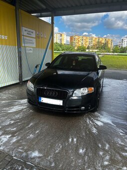 Audi - 2