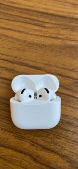 AirPods 4 - 2